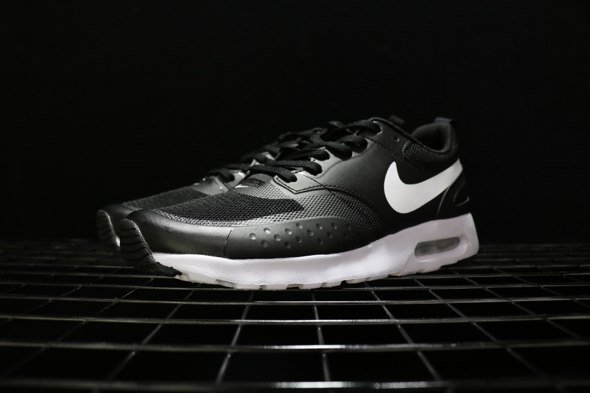 Women Nike Air Max Vision Se 87 Black White Shoes - Click Image to Close